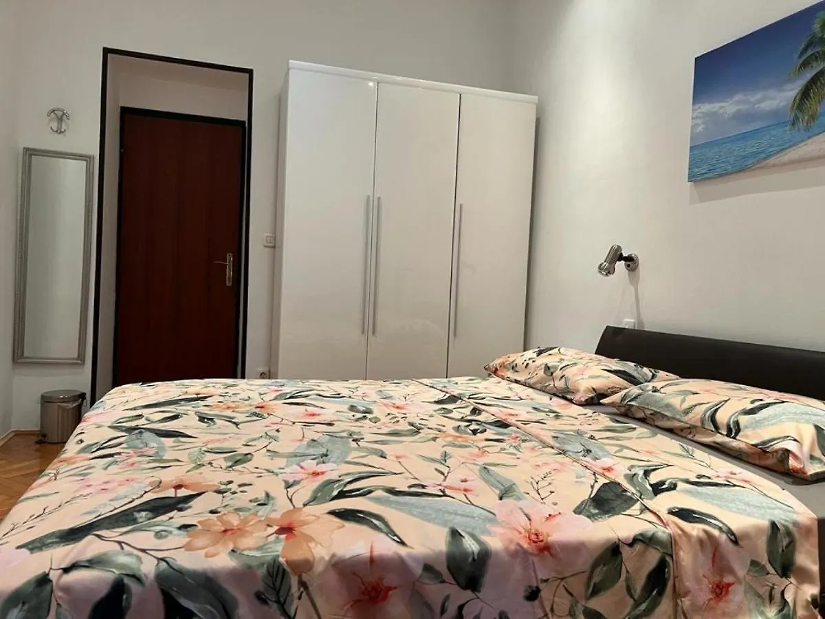 Rooms Aida Pula